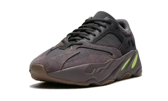 Кроссовки Adidas Yeezy Boost 700 Mauve