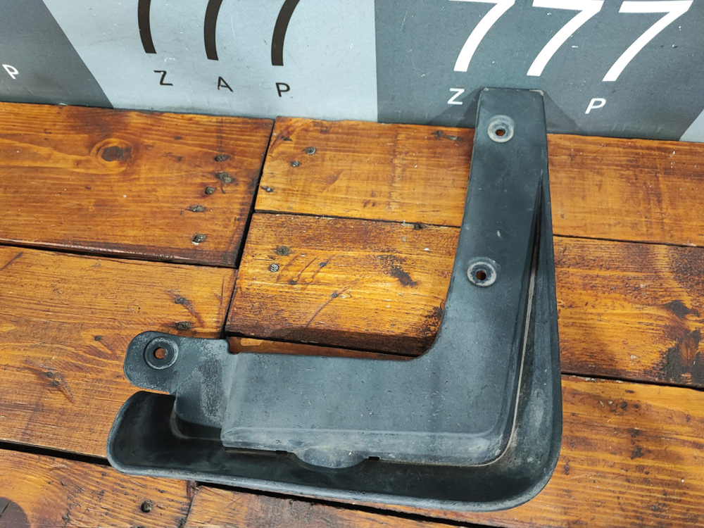 Брызговик передний левый Hyundai Grand Santa Fe (DM) 13-19 Б/У Оригинал 86831b8000