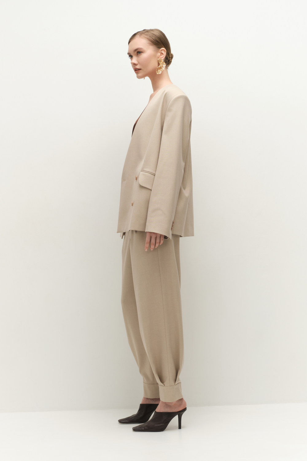 Брюки с манжетами