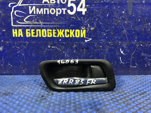 Ручка двери передней правой салонная TOYOTA NOAH 2014-2021