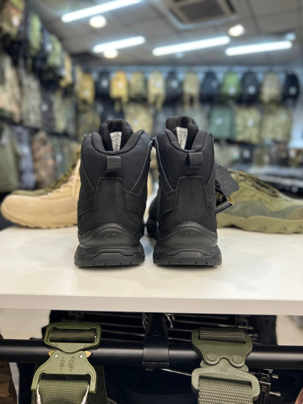 Ботинки Salomon, черные