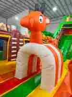 Коммерческий надувной батут «Сафари Ультра 2», 12*6*7 м.