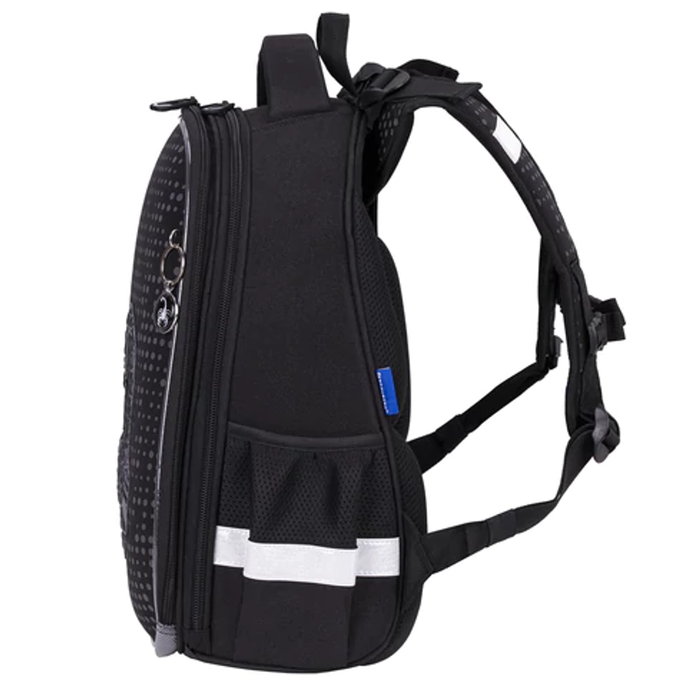 Ранец BRAUBERG LUMINOUS, 2 отделения, с брелоком, "Scorpio", СВЕТЯЩИЙСЯ РИСУНОК, 38х29х16 см, 271368