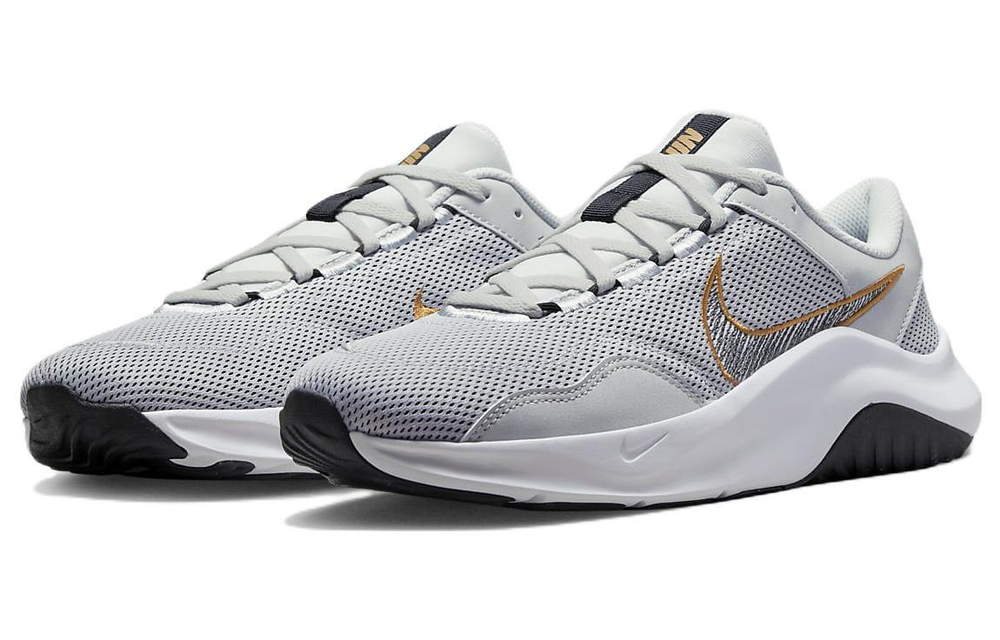 Кроссовки Nike Legend Essential Next Nature