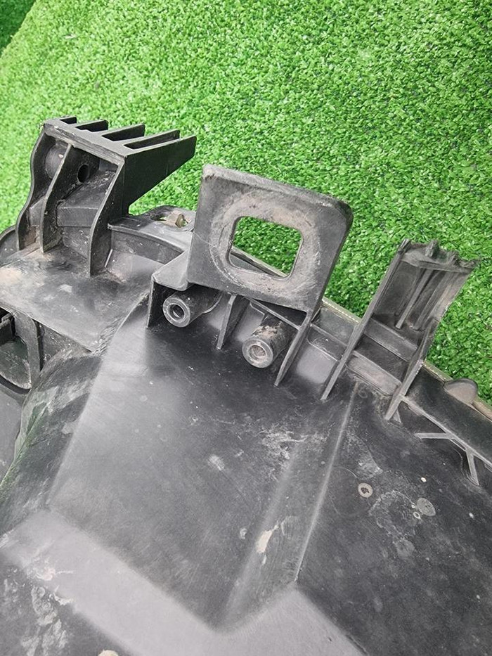 Фара левая Peugeot Boxer 3 (2006-2014) галоген