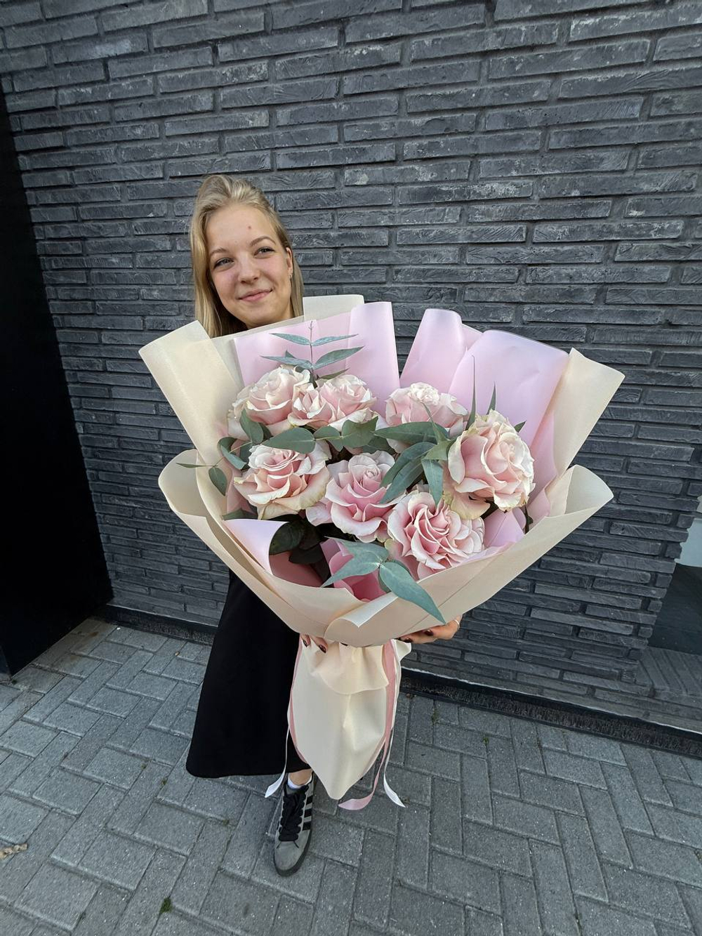 Букет розовых французких роз