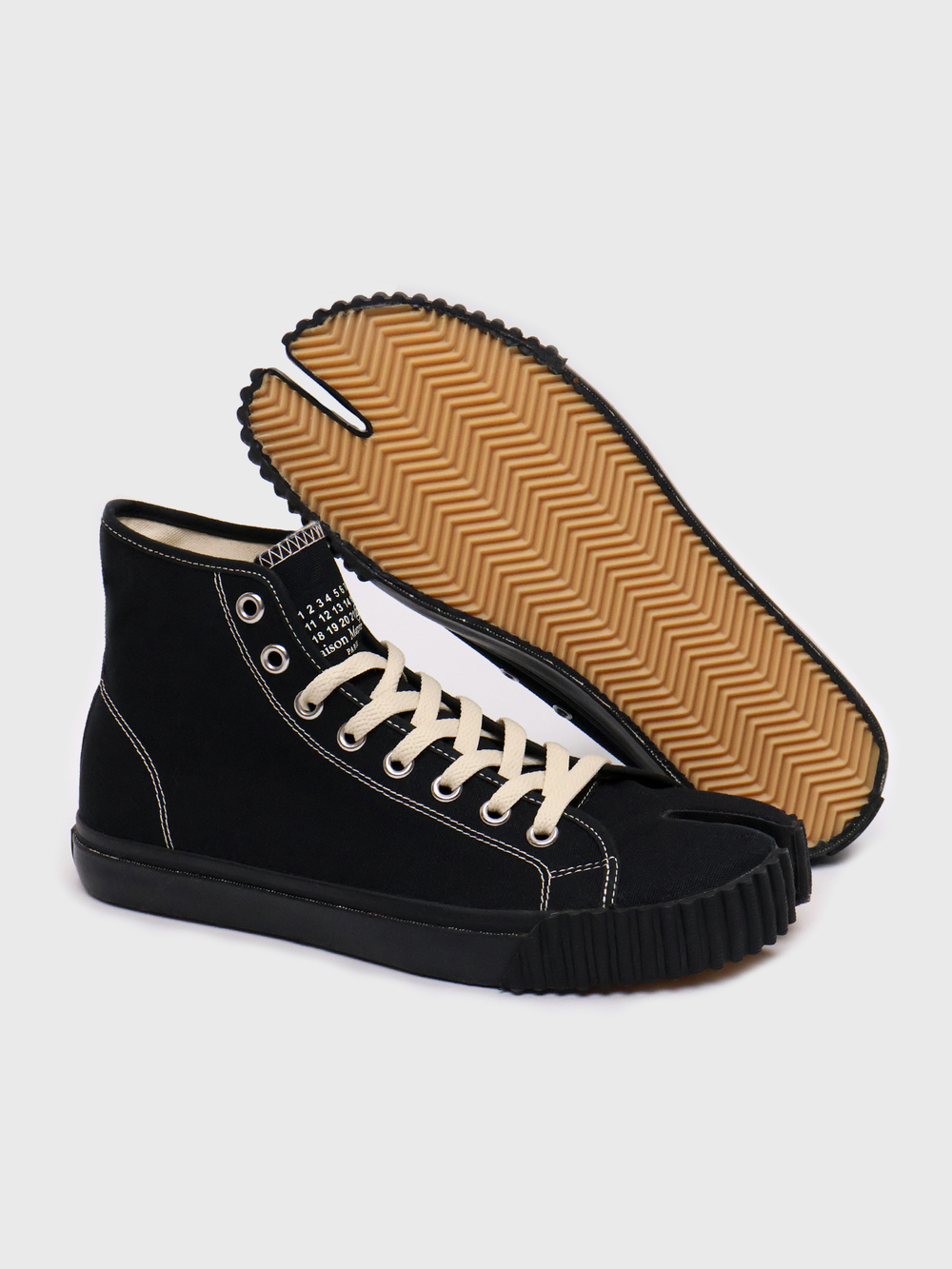 Кеды Maison Margiela Tabi Canvas High Top Black
