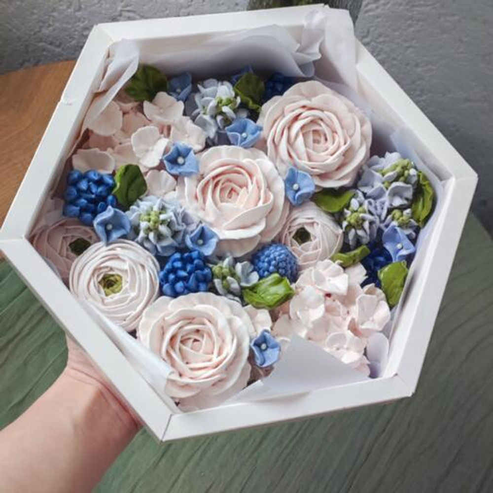 Коробка для зефира "шестигранник" с пластиковой крышкой 23*23*6 см Белая