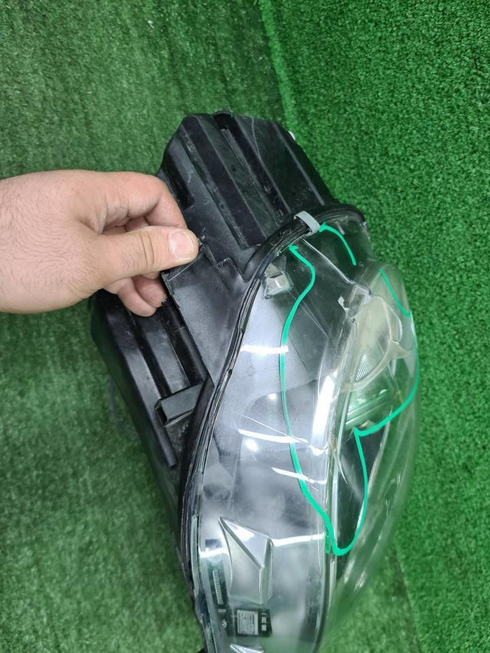 Битая Фара правая Mini Countryman F60 (2016-2020) LED