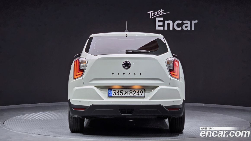 KG Mobility (Ssangyong) Very New Tivoli Дизель 1.6 2WD (10.2019)