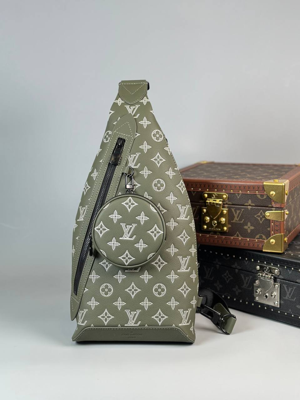 Сумка-слинг Louis Vuitton, арт. 477563787