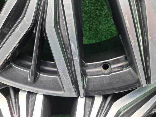 Диск Комплект дисков R20 Hongqi HS5 (2019-н.в.)