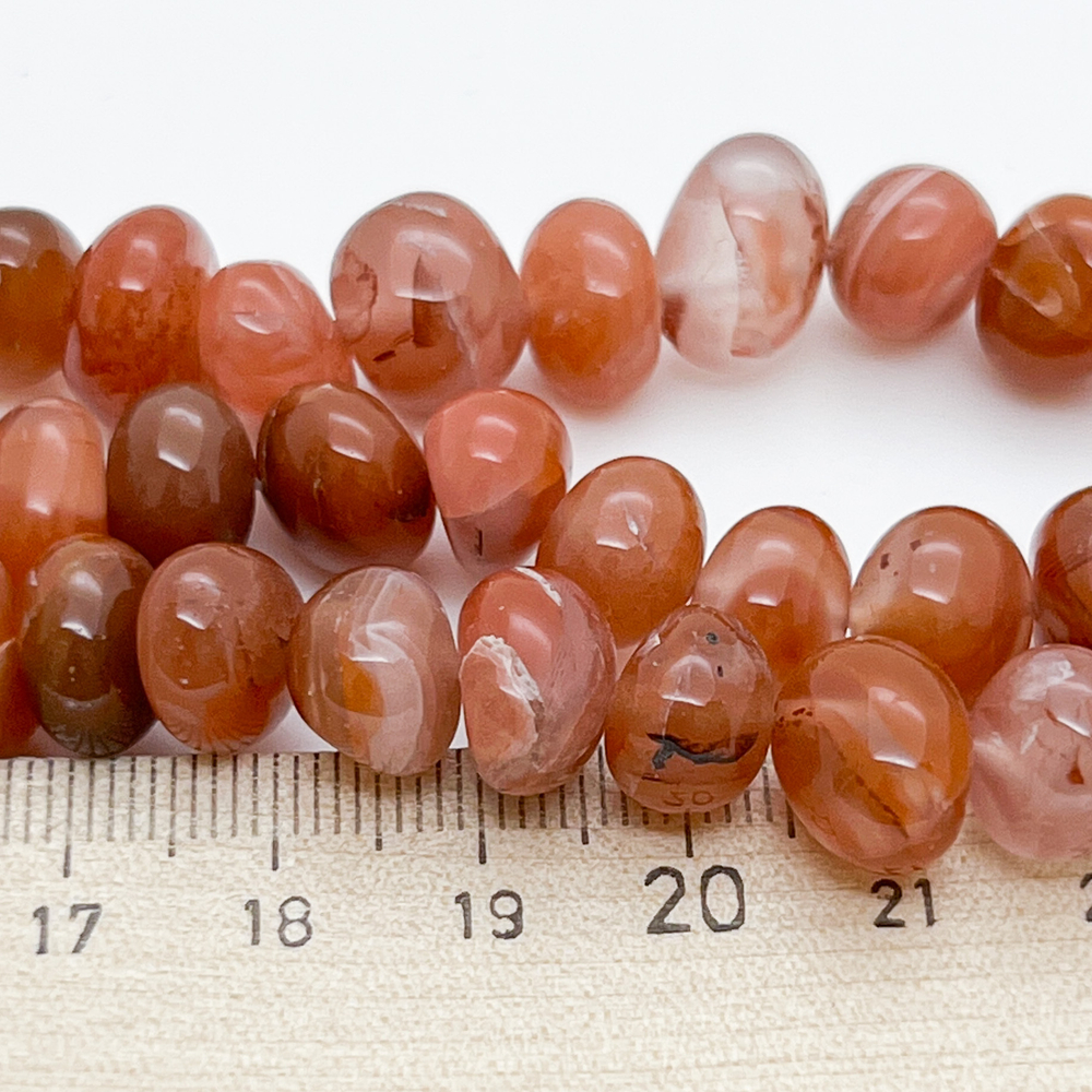 Агат фриформ бусины, размер около 8-10 мм, цена за 24-25 шт (1/2 нити)