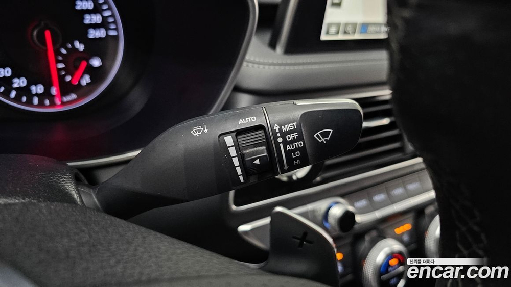 Genesis G70 2.2D (03.2020)