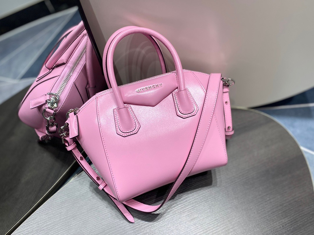 Givenchy Antigona Mini 22 cm
