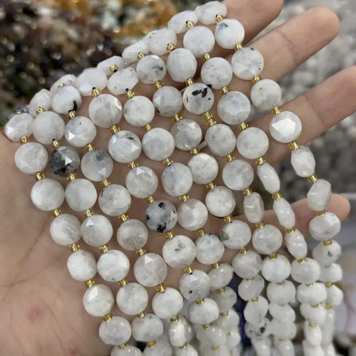 Кварц волосатик бусины таблетки граненые 10х5 мм, на нитке 35 см (30 бусин)