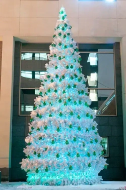 Уличная елка Уральская белая 18 м., каркасная, ПВХ, Green Trees (GT18URPVCW)