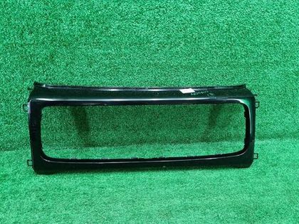 Накладка решетки радиатора Mercedes G W463 (18-24)
