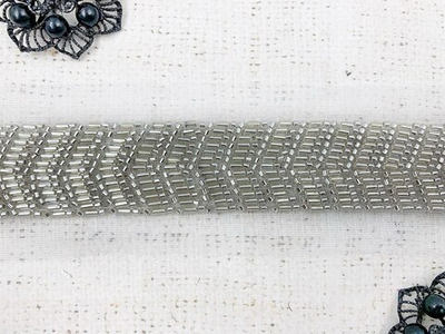 Тесьма декоративная вышивка стеклярус, ш. 3 см, белый