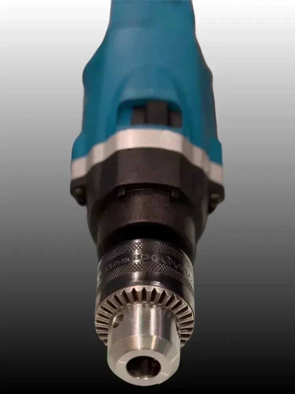 Ударная дрель Maкита HP 1630 13MM 800W