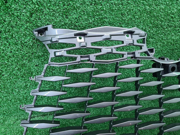 Решетка радиатора Lexus RX 5 (2022-н.в.)