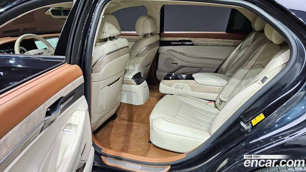 Genesis G90 3.3 T AWD (01.2021)