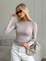 Лонгслив облегающий бежевый