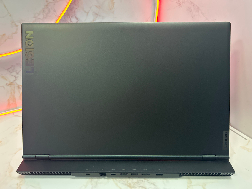 Ноутбук Lenovo Legion 5-17IMH05H. CPU: Intel Core i7-10750H, RAM: 16 ГБ, SSD: 512 ГБ, GPU: nVidia GeForce RTX 2060 6 ГБ, OS: Free DOS, LCD: 17.3"/1920x1080 пикс. 144 Hz
