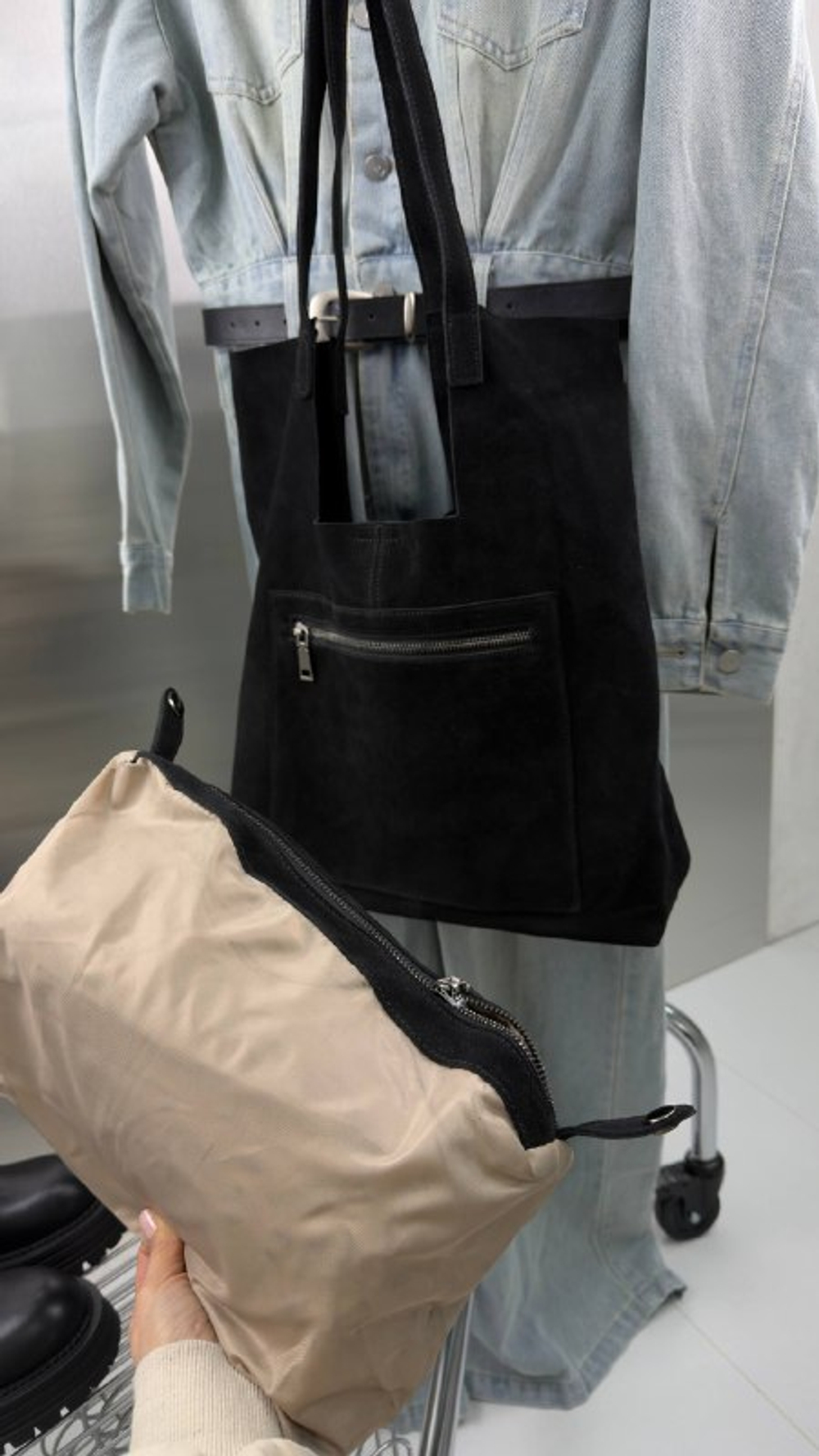 Сумка-мешок женская натуральная замша артикул 610-51 цвет "чёрный"