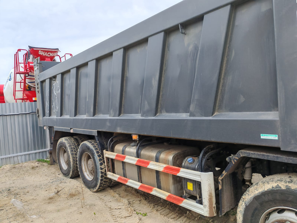 Shacman (Shaanxi) SX* 8x4 Самосвал SX331863366 (Дизельный, 12,5 л, 544 л.с., МТ)