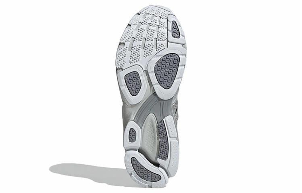 Кроссовки Adidas Spiritain 2000