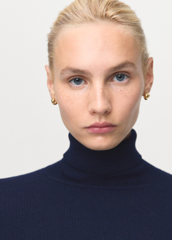 Шерстяной джемпер с высоким воротником