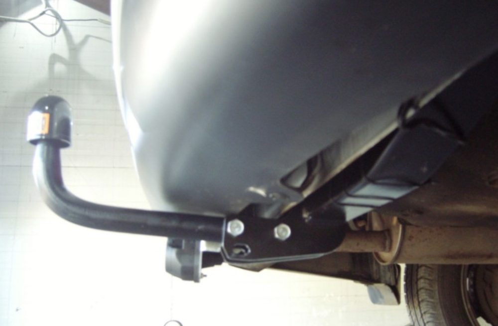 Фаркоп для Nissan Almera 2013-2018 Тип шара: A. Нагрузки: 1200/75 кг, NS 24