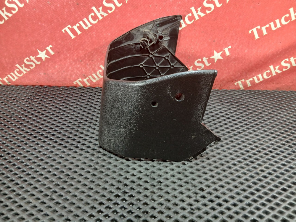 Кожух рулевой колонки