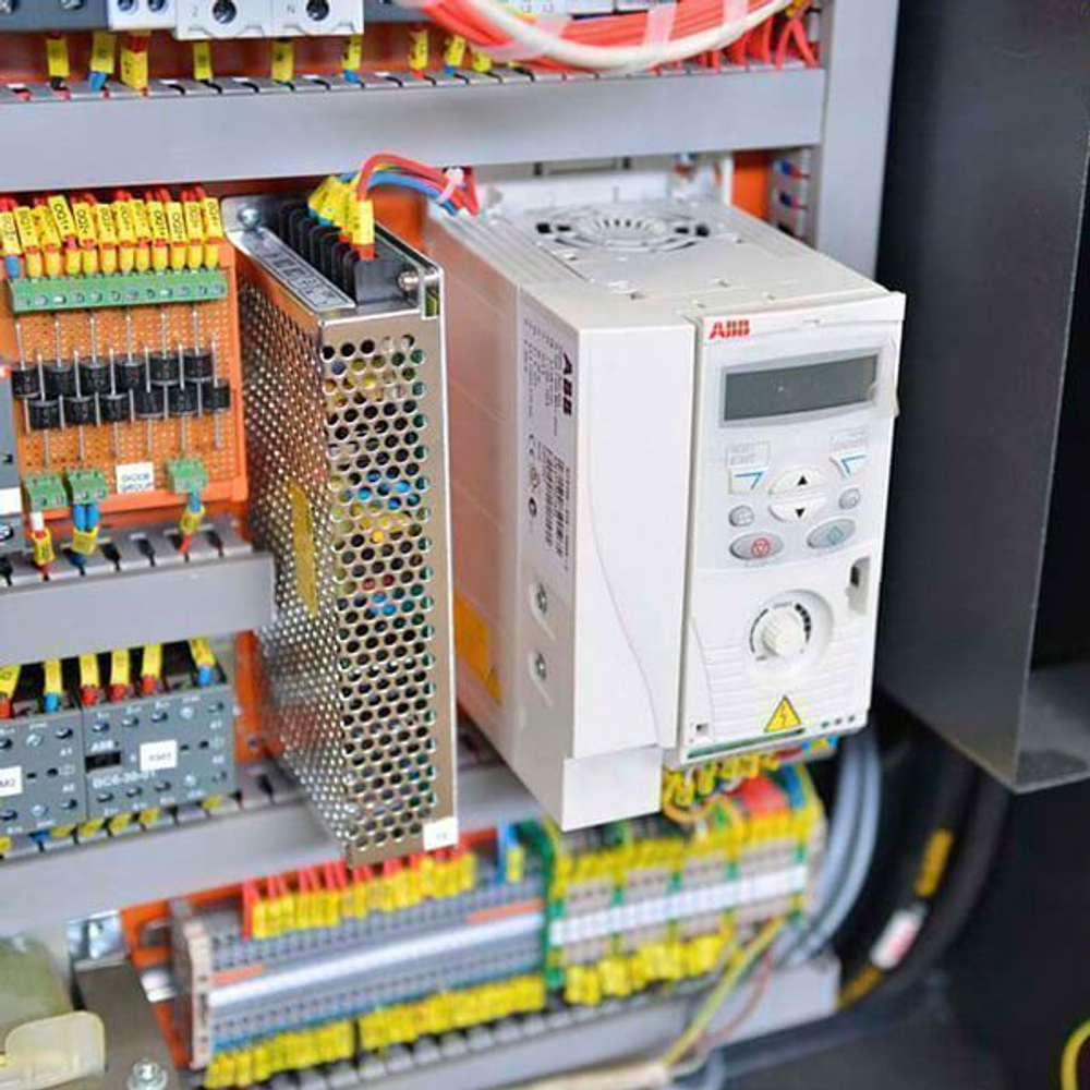Ленточнопильный отрезной станок Beka-Mak BMSY 810 CGH