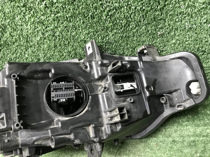 Фара левая BMW 3er F30 (2015-2020) LED