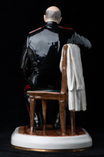 Статуэтка. Фарфор. Солдат. Джанелидзе Иустин Ивлианович - Русский флотоводец. Россия