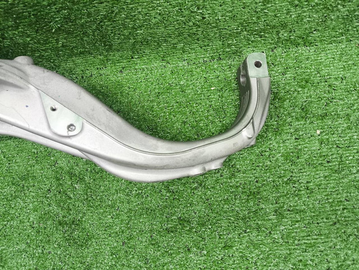 Кулак поворотный передний левый Zeekr 001 (21-нв)