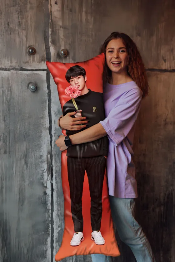 Дакимакура Чонгук и Джин