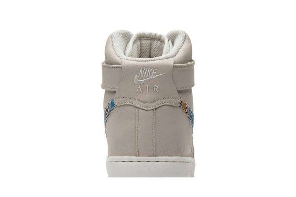 Кроссовки Nike Air Force 1 07 Lv8