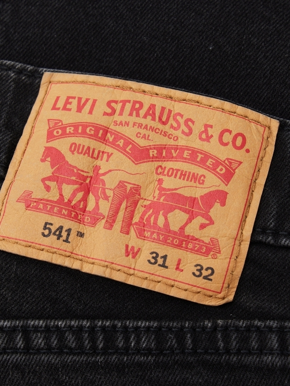 Мужские свободные джинсы Levi's 541 Athletic Taper 18181-0776