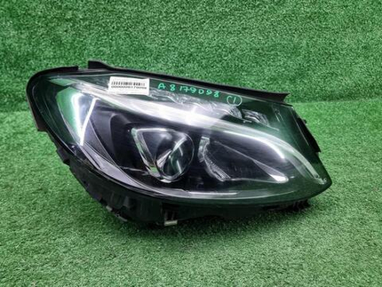 Фара правая Mercedes C w205 (2014-2018) LED