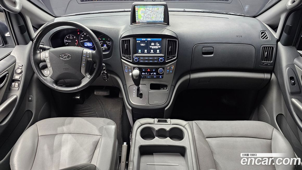 Hyundai The New Grand Starex Wagon 12인승 (06.2020)