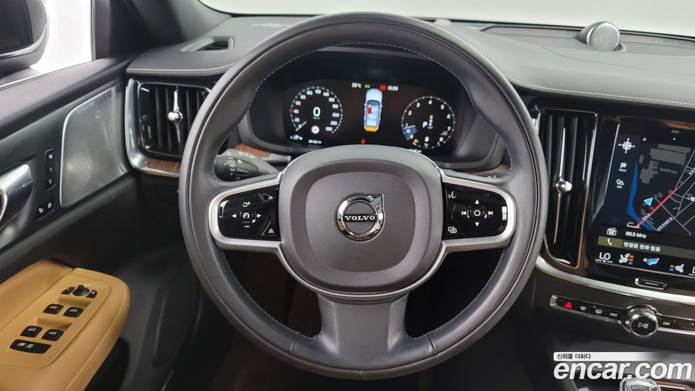 Volvo S60 3 Generation B5 Inscription (10.2021)