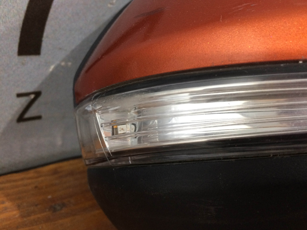 Зеркало правое 6 Pin LADA Vesta 15-нв Б/У Оригинал 8450031702