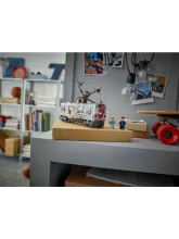 Конструктор Marvel 76321 Человек-паук против Дока Ока