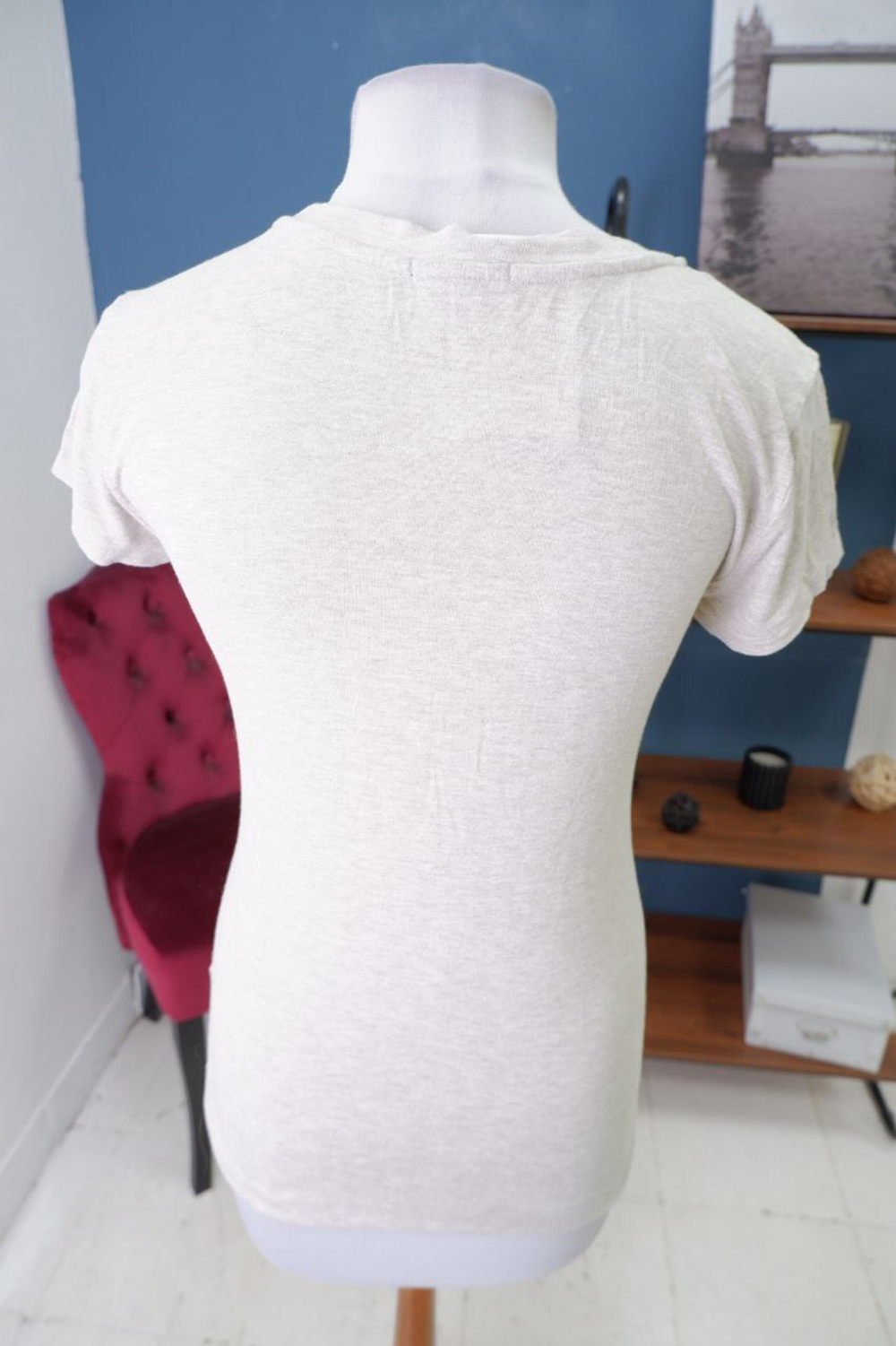 Футболка H&M с надписью 44 размер