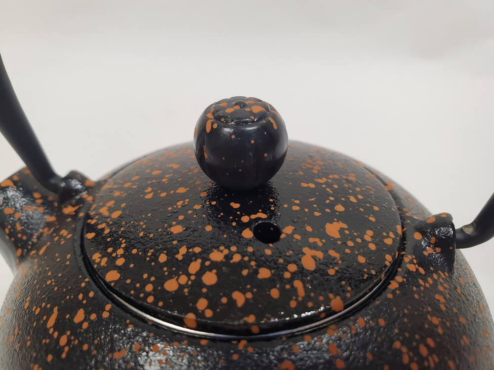 308001.1 Чайник ЮЖНАЯ ЯПОНИЯ "Поросенок" с ситом, 325мл, чугун