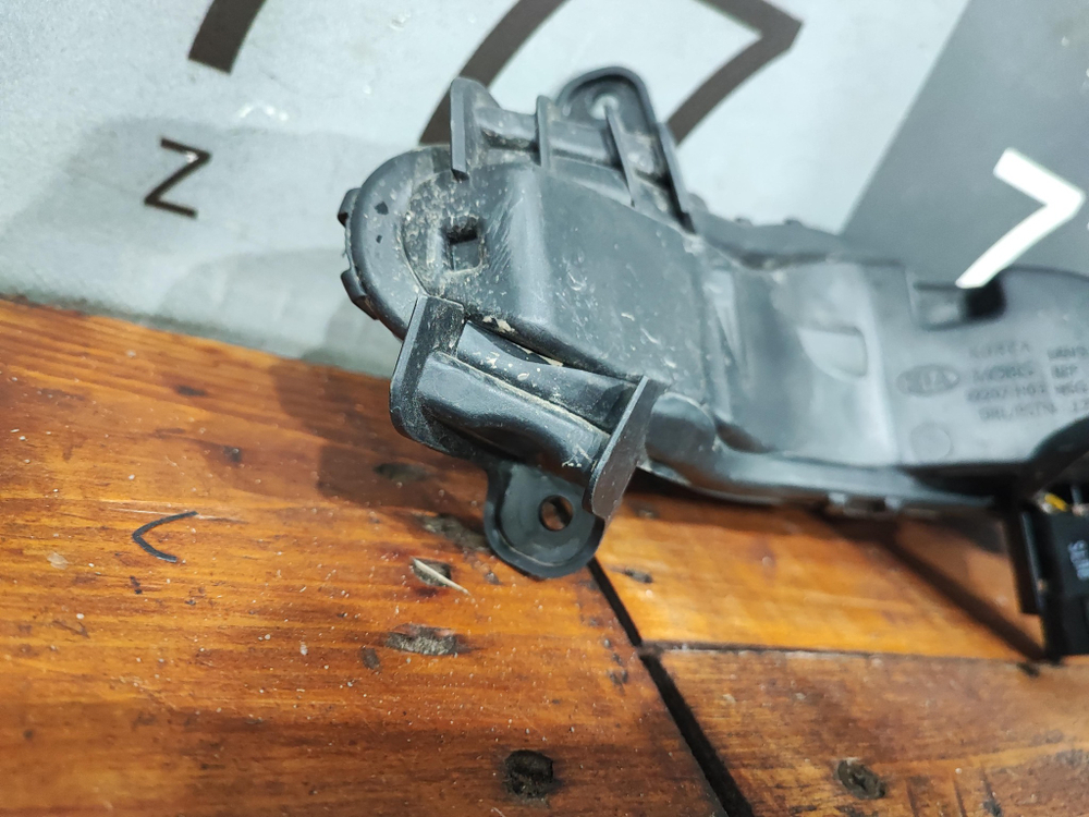 Дхо левый Kia Rio 4 X-Line 17-20 Оригинал целая 92207H0300