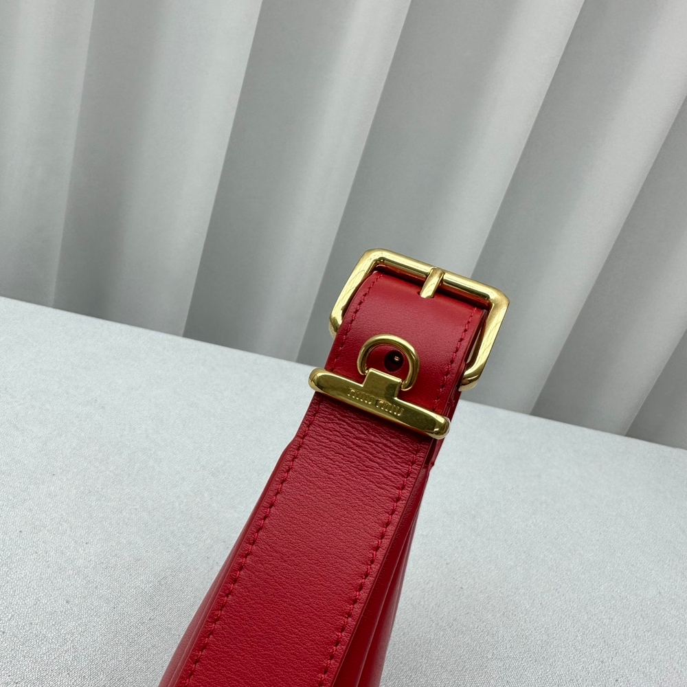Miu Miu Hobo Bag 17 cm